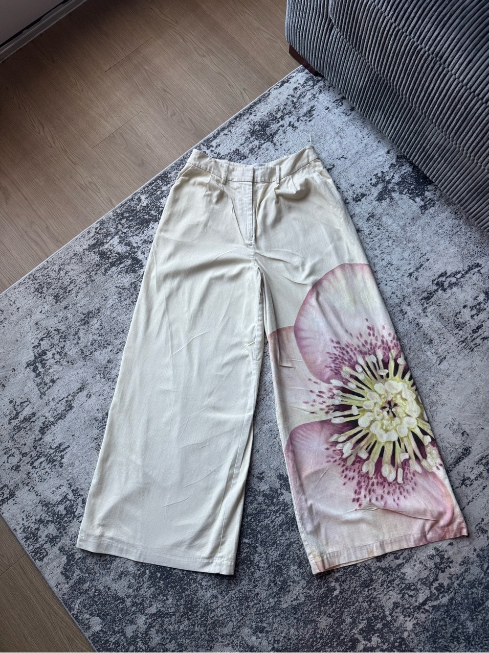 Wide Leg Floral Print Pants in Cream and Pink - Picture 2 of 7